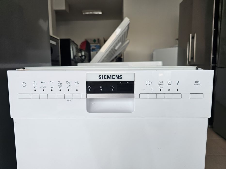 Съдомиялна за частично вграждане SIEMENS 45 см