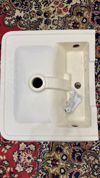 Мивка + шкаф за баня