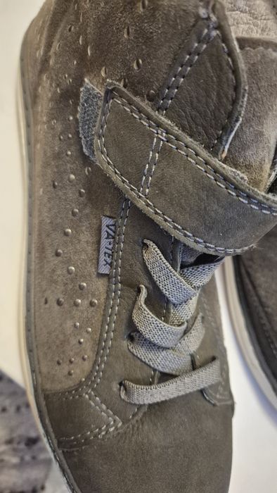 Ghete fete numărul 36