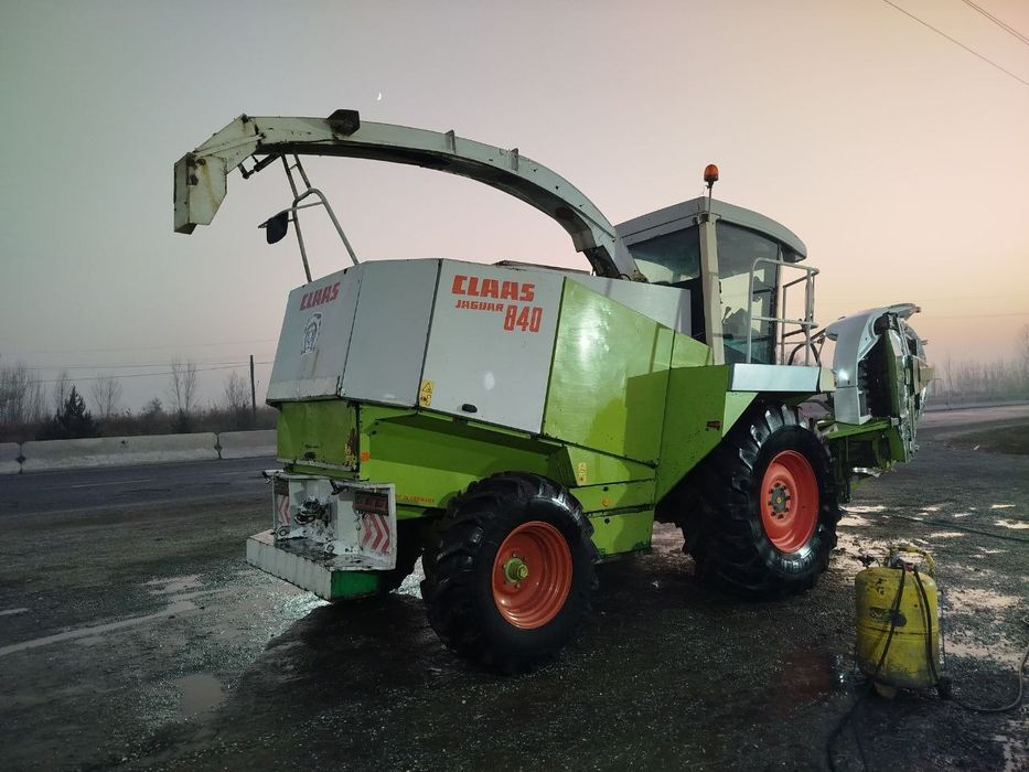 Kombayn Jaguar 840