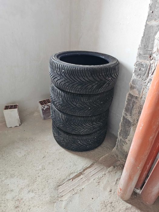 Зимни гуми 225 45 18 BFGoodrich