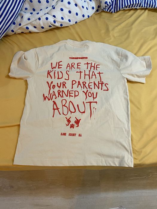 The sinners тениска М размер може и бартер за друга тениска на sinners