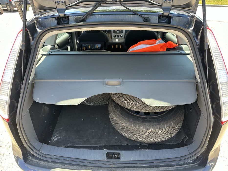 Форд Фокус 2010, 1.6i-101к.с. На части!!!