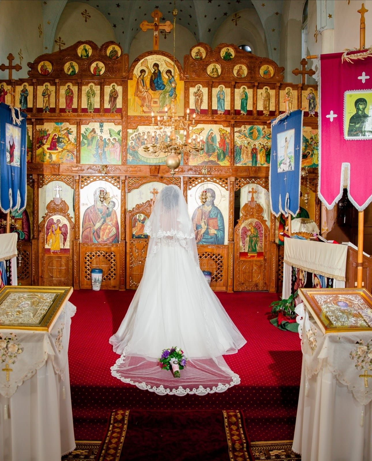 Rochie de mireasa eleganta, mărimea xs-s, stare impecabila.