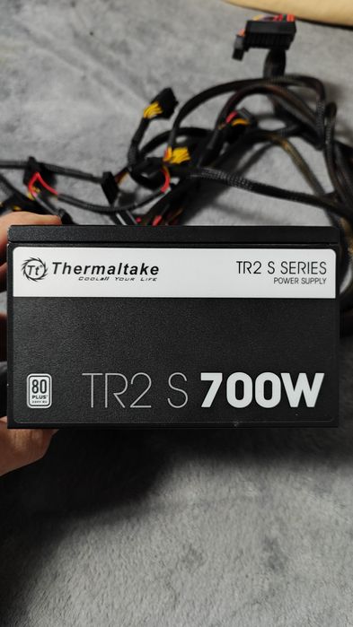 Sursa Thermaltake TR S700W nemodulară