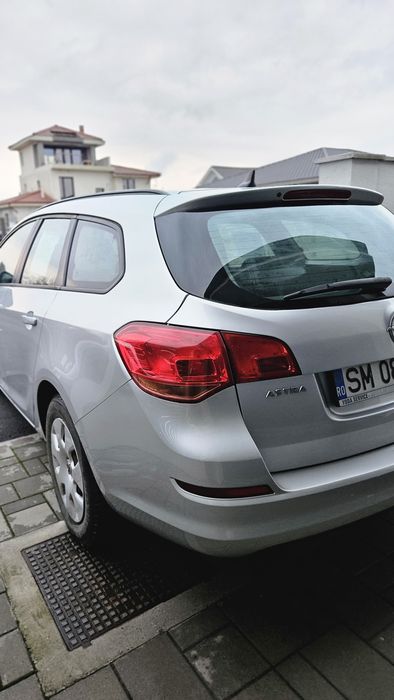 Opel Astra J Break 2012 – 1.7 CDTI 110CP – Proprietar – Istoric Servi
