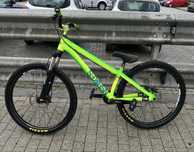 Bicicleta Dirt/Street NS Bikes