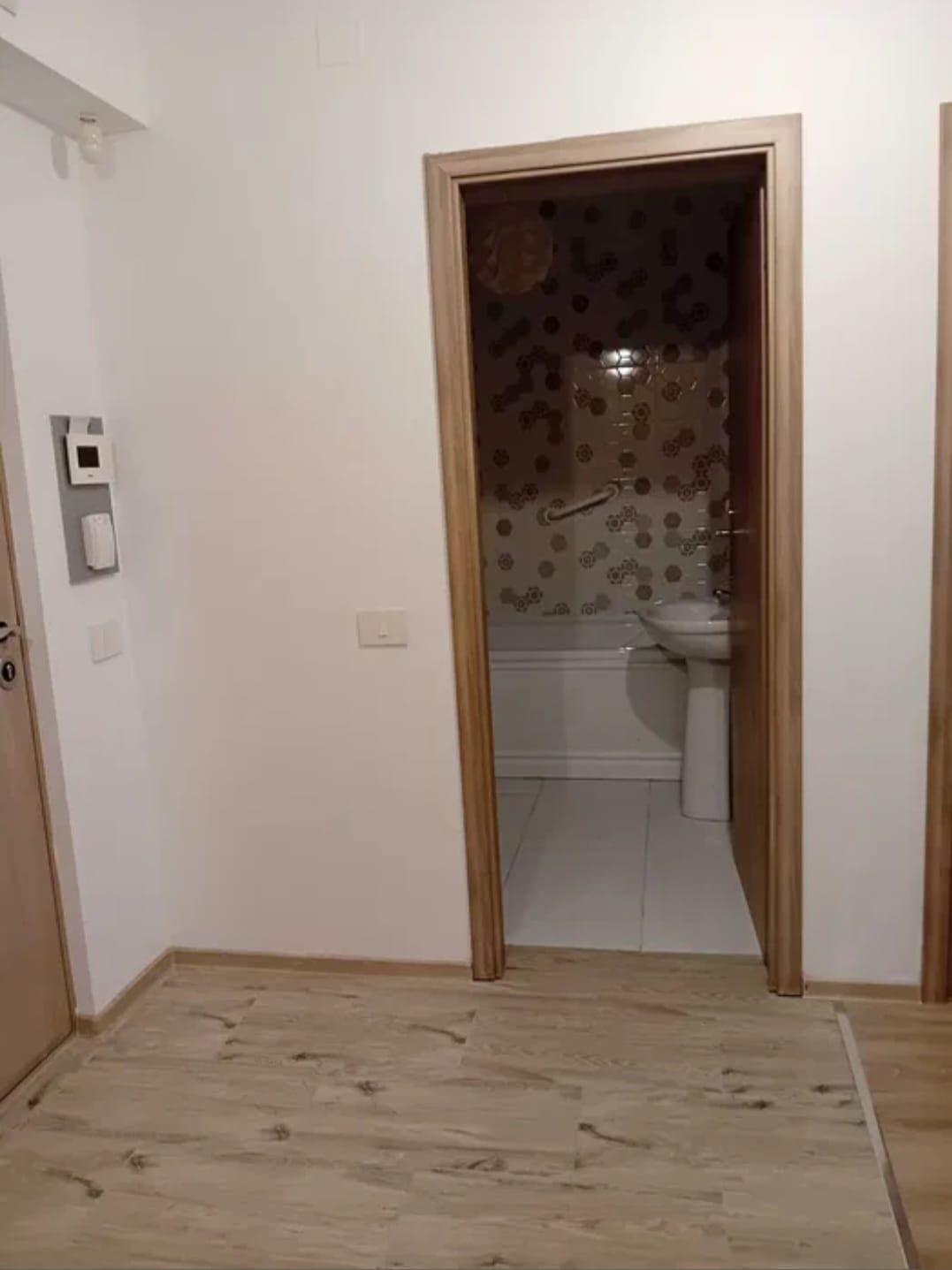 Închiriez apartament in Prima Nufărul