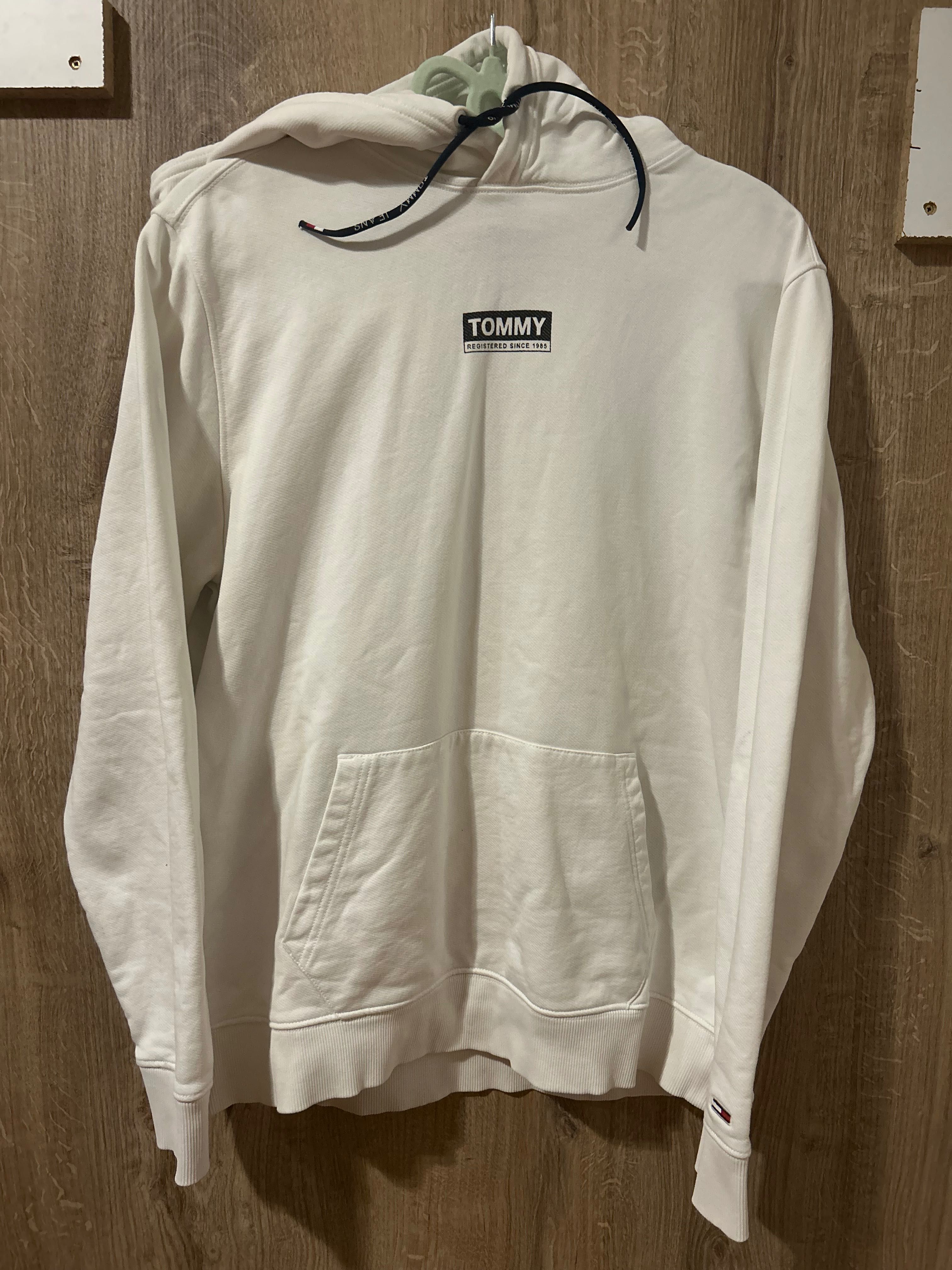 Tommy Jeans бял мъжки суитшър