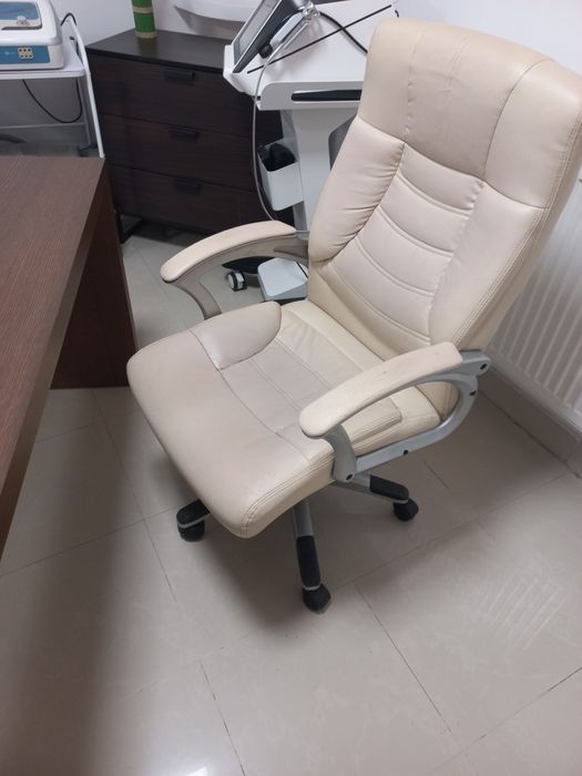 Birou birou + 2 scaune cadou