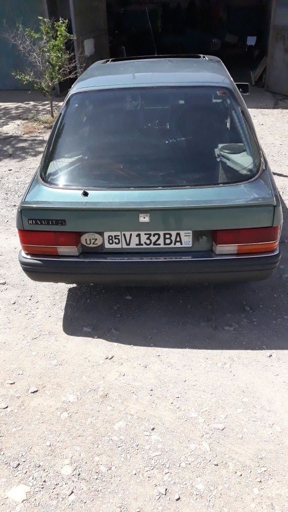 Renault  25  1988 yil