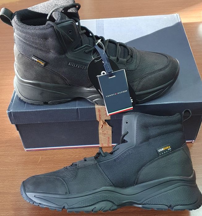 Armani Exchange, BOSS,Timberland, Tommy Hilfiger