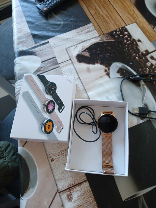 Смарт часовник дамски