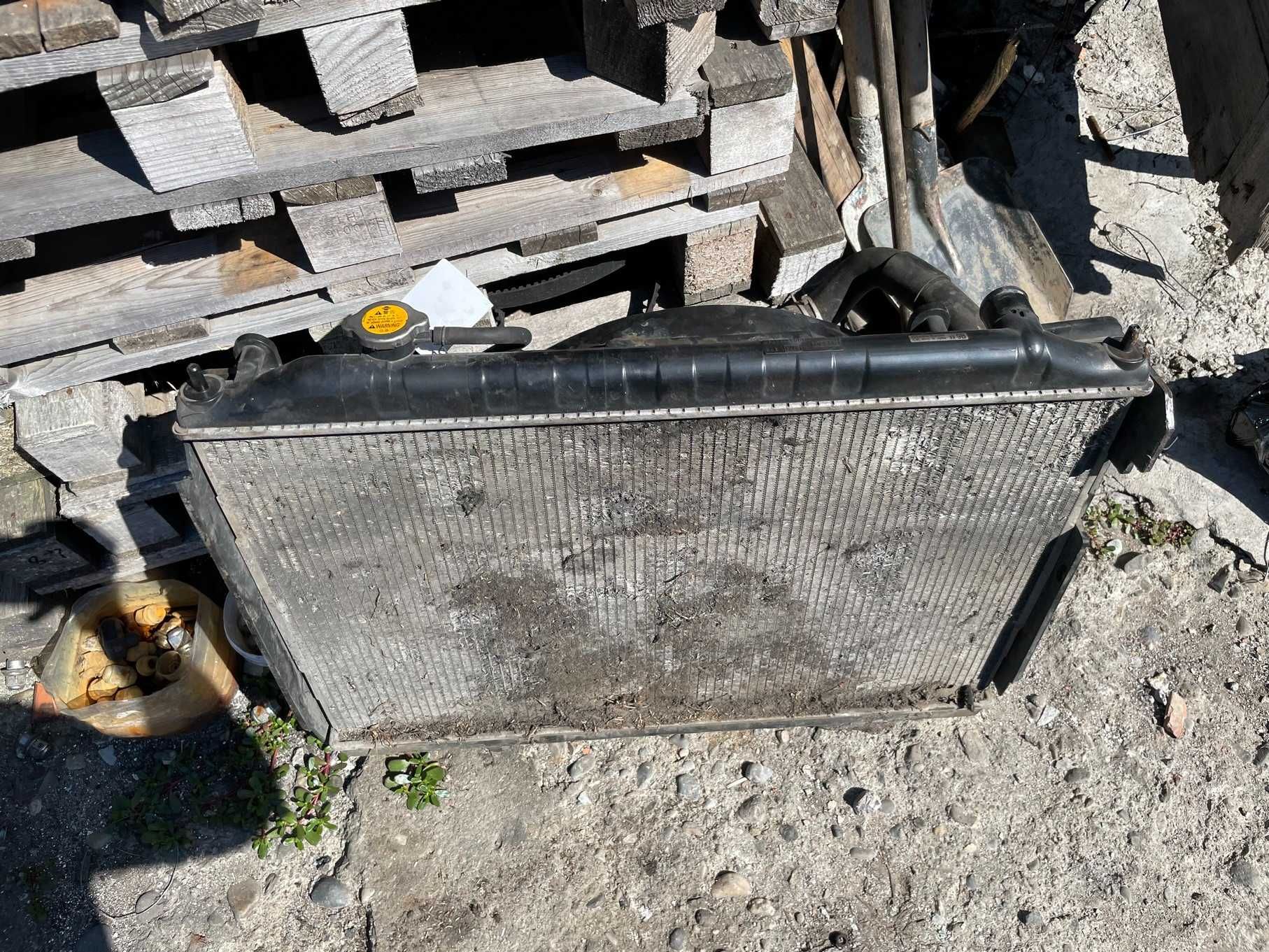 Radiator apa Nissan Navara D22 2.5 Diesel