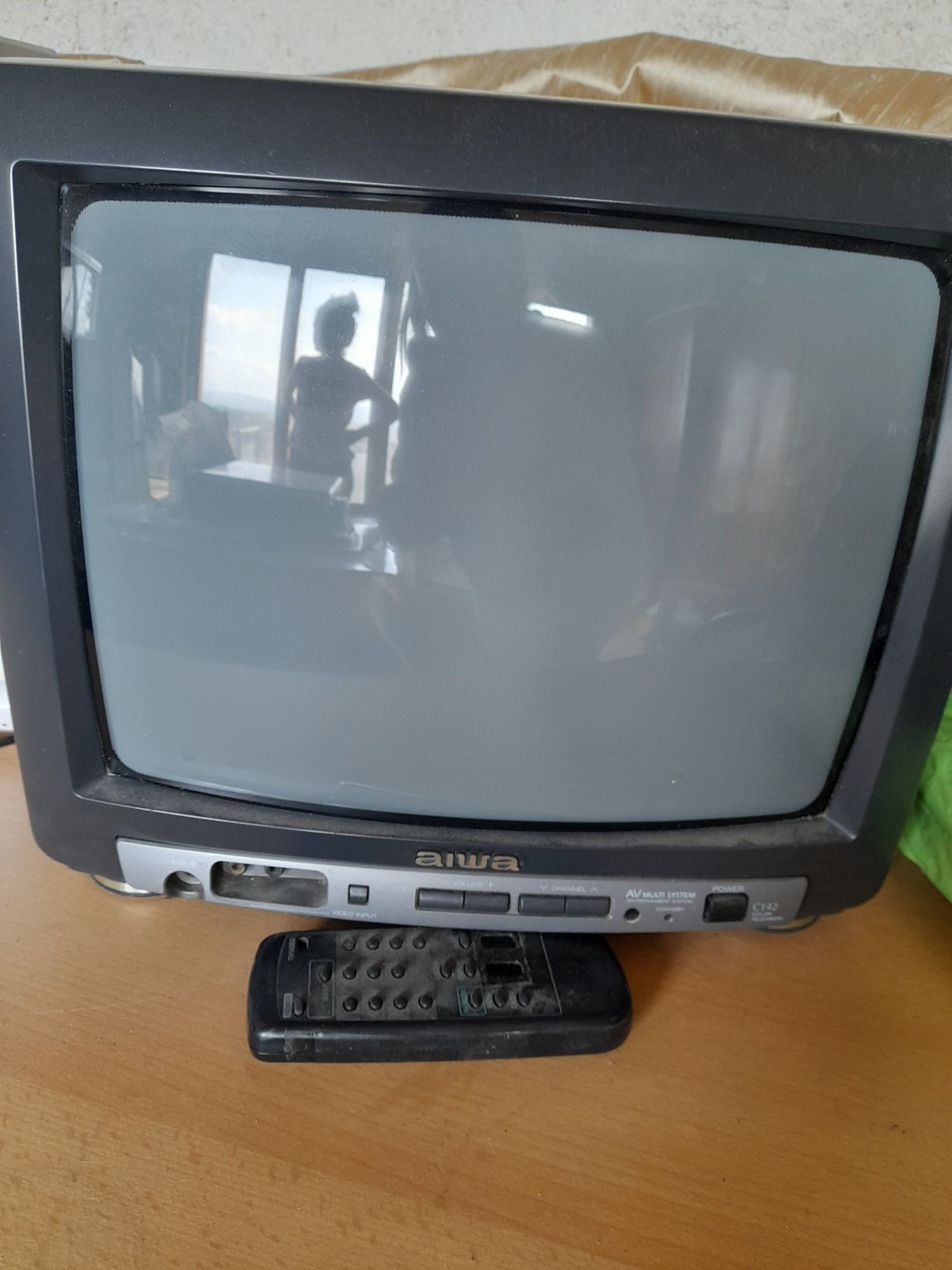 Малък телевизор  NEO и AIWA