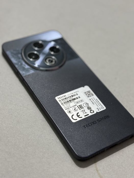 Tecno spark 30 128гб