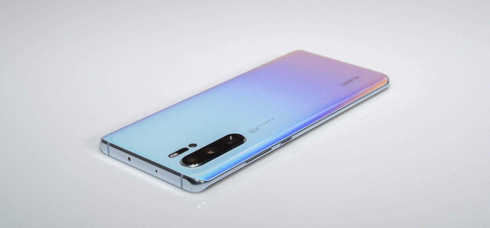 Huawei P30 Pro Breathing Crystal