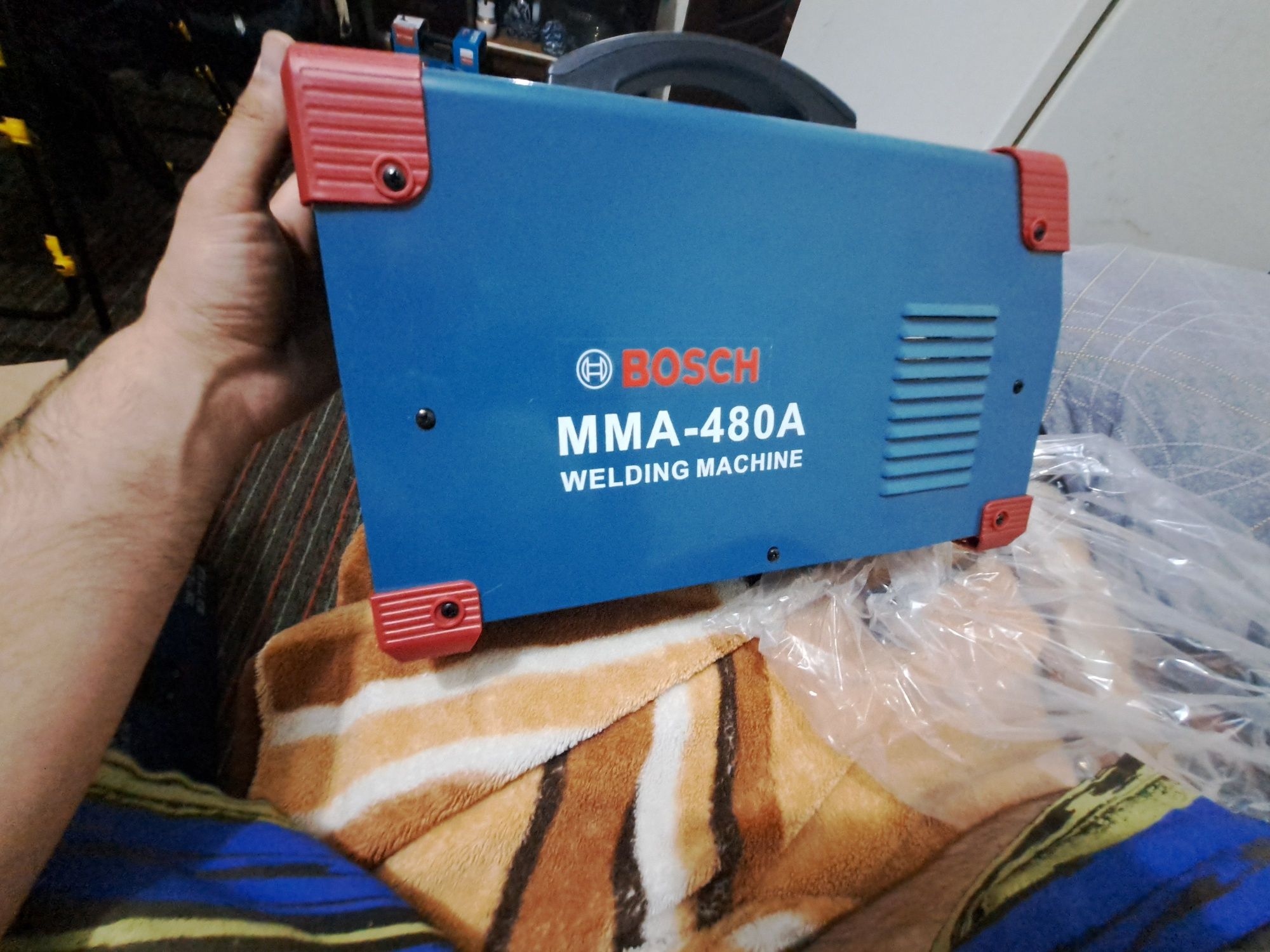 Продаеца новые  сварочный апарат и болгарка