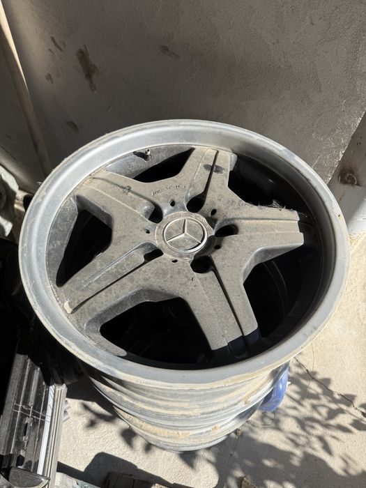 Продам Диски r18 amg