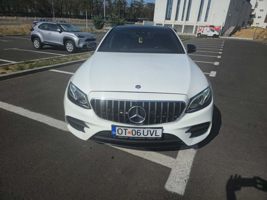 Mercedes E220 panoramic