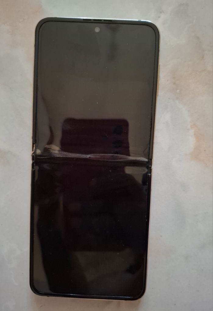 Samsung Z Flip 4