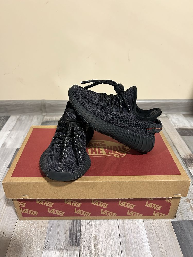 Детски Yeezy 350 v2 "Static Black"