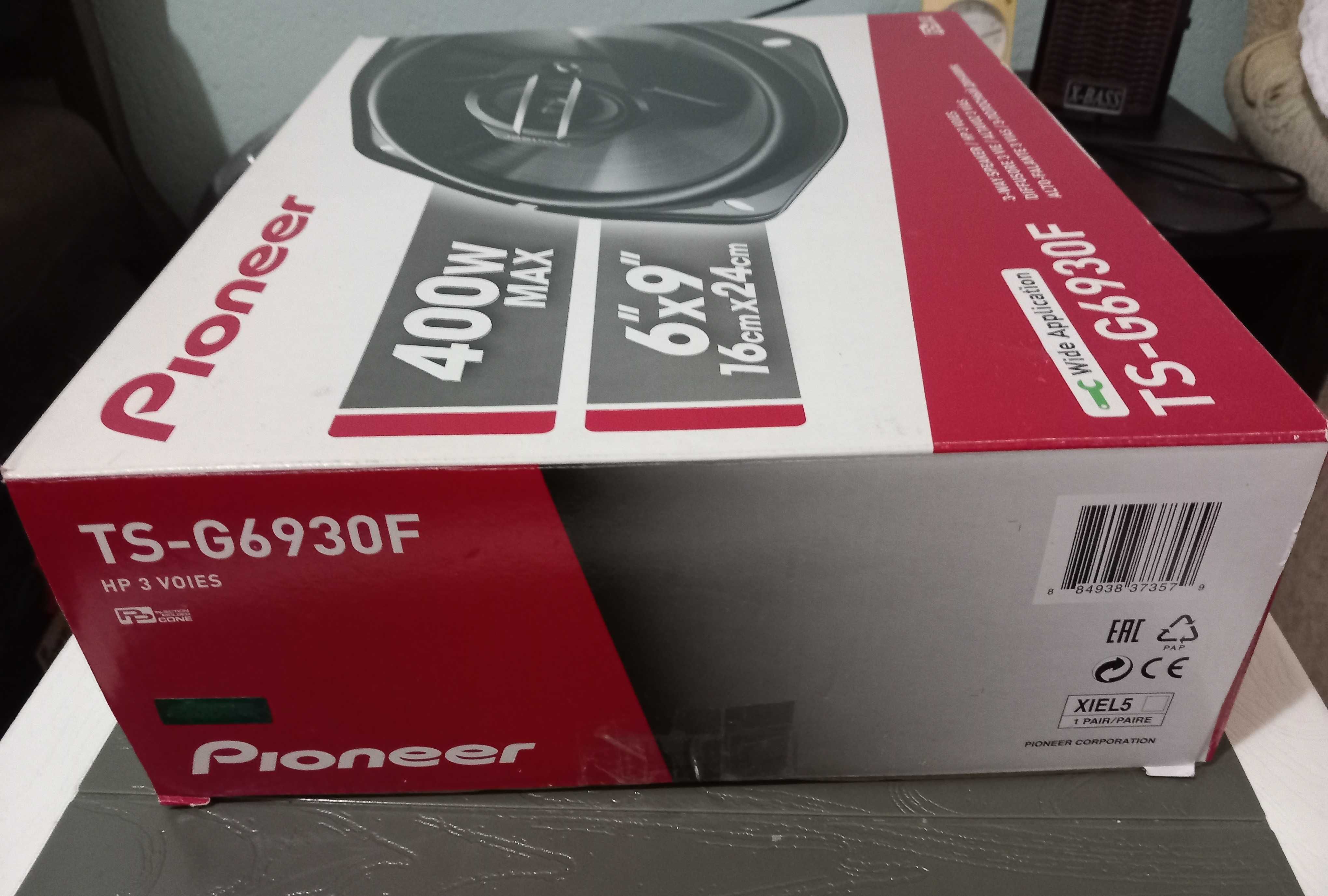 нови тонколони Pioneer 3 ленти с решетка  елипса 2x45 w max 400w 70 лв