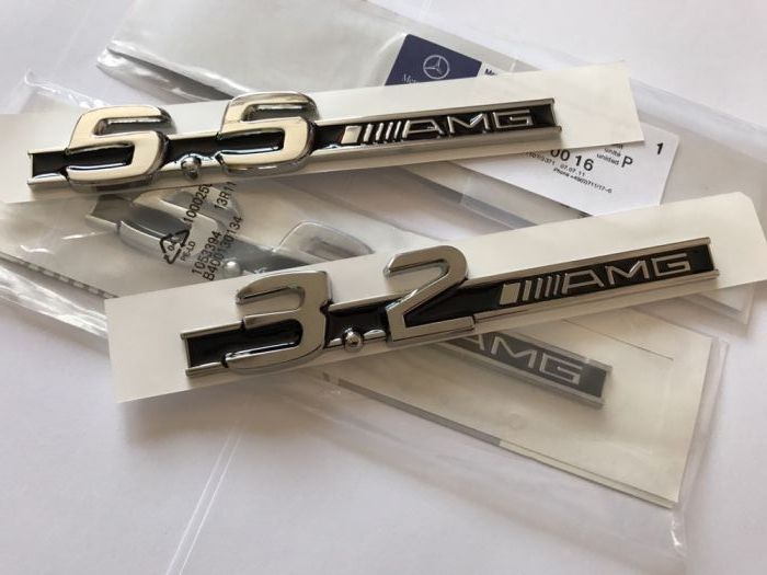 Emblema Mercedes 3.2 AMG aripa