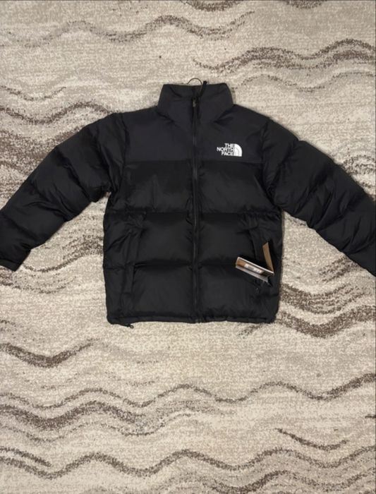 geaca the north face nouă