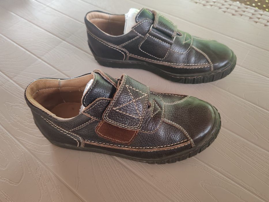 Incălțăminte vintage