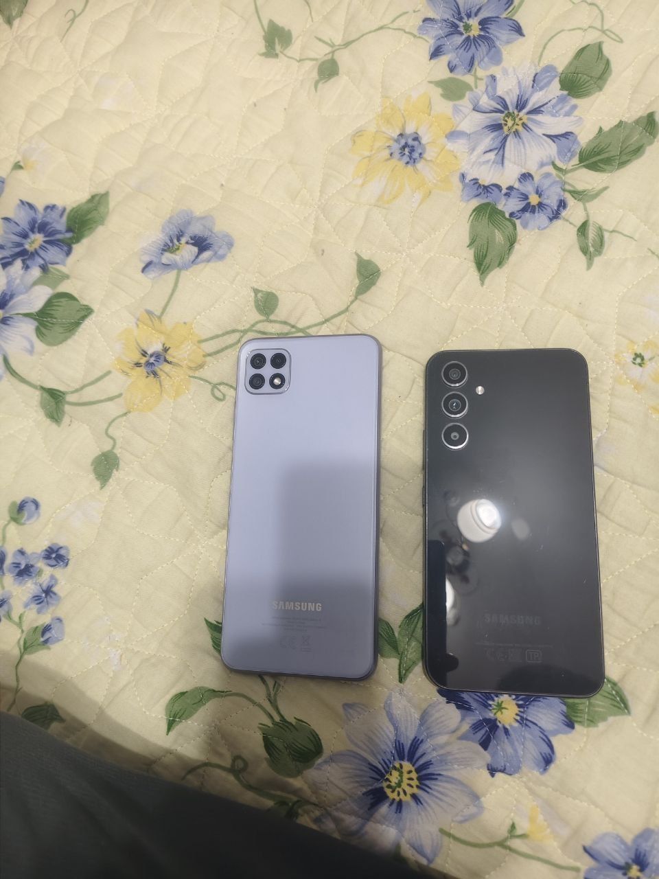 Samsung A 22  5 G.  Va   A 54 5G ikkalasi sotiladi holati zoʻr