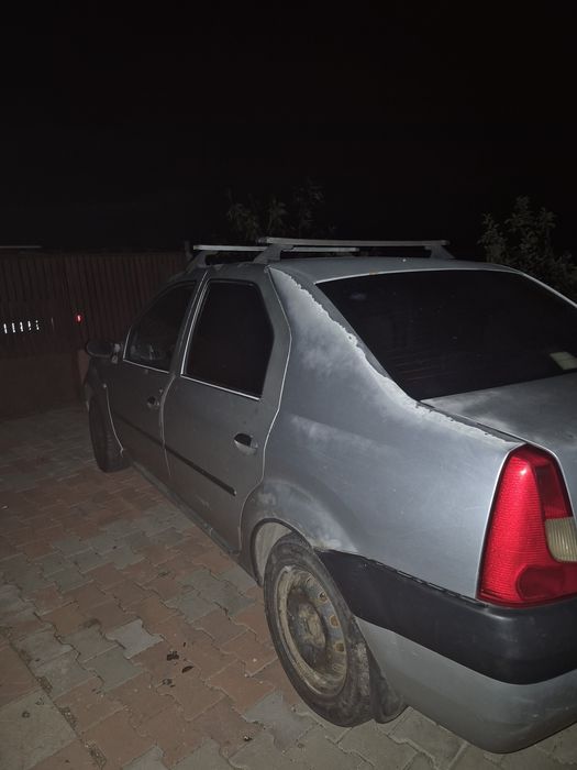 Vând Dacia Logan 1.4