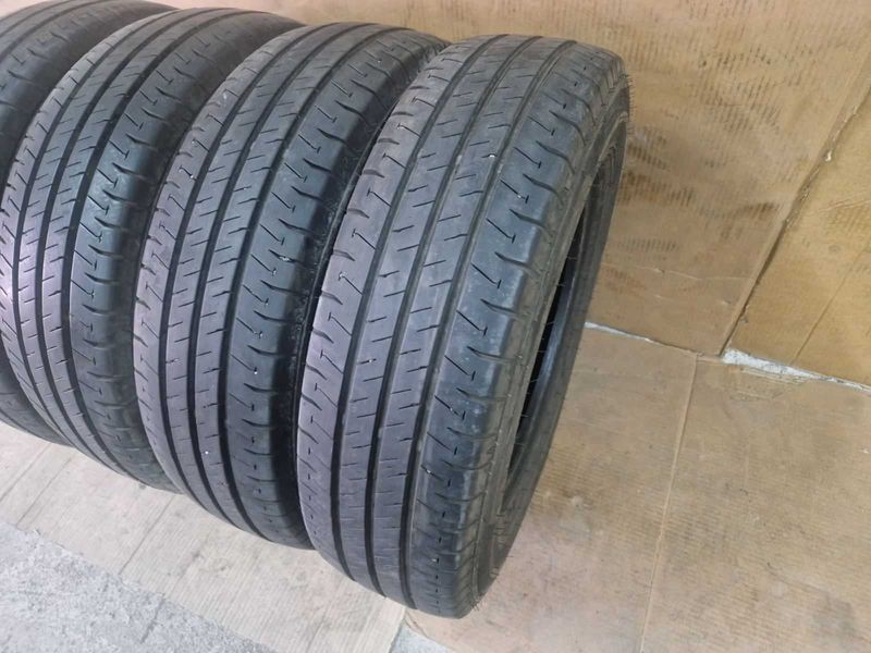 4 Falken R16 C 205/75/ 
летни бусови гуми DOT0621