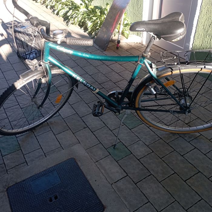 Vând bicicleta bărbați