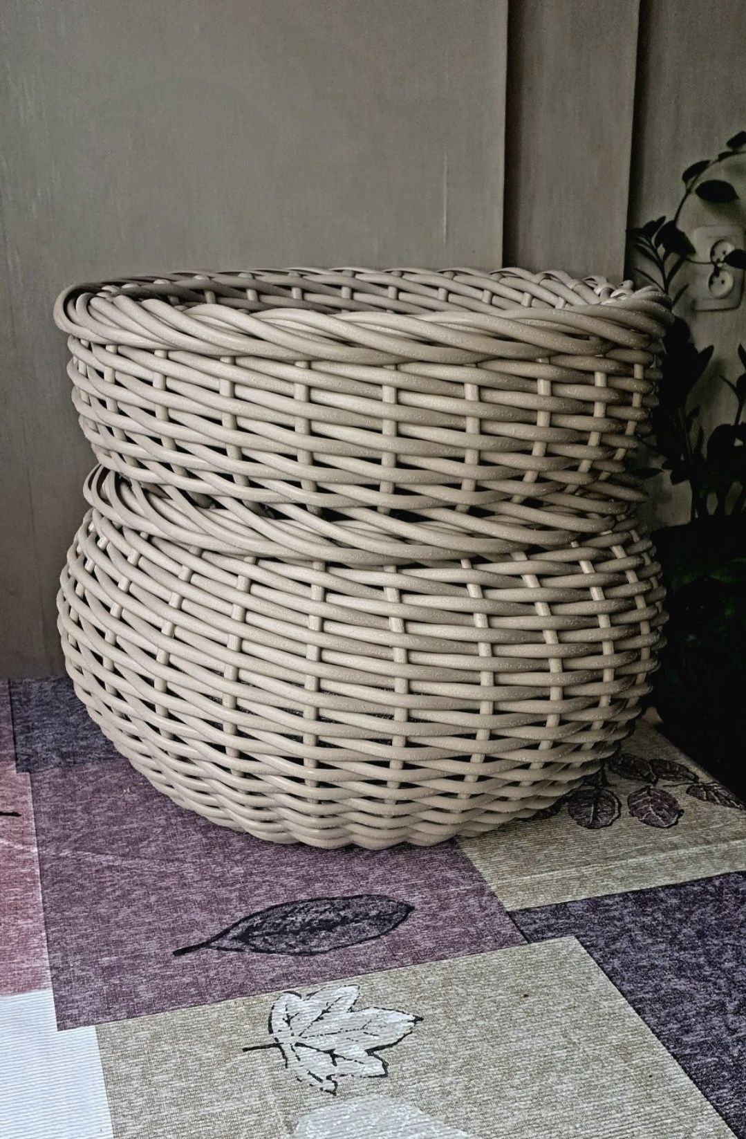 Кашпо из ротанга. Ручная работа