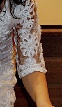 Бяла рокля S с цветя 3D