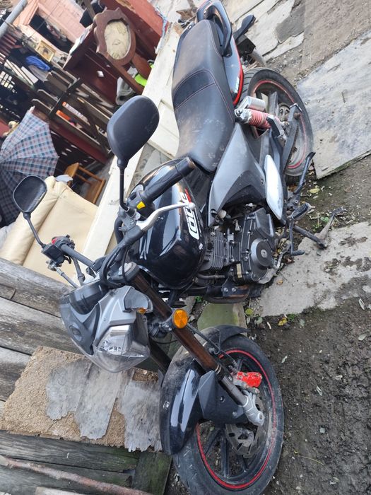 Vând  motocicleta 125cc Ksr moto cocle