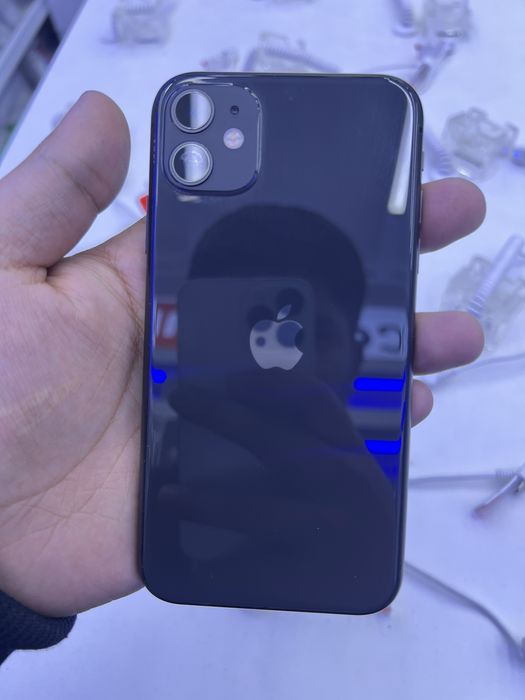 Айфон 11 срочно продаёться 256gb