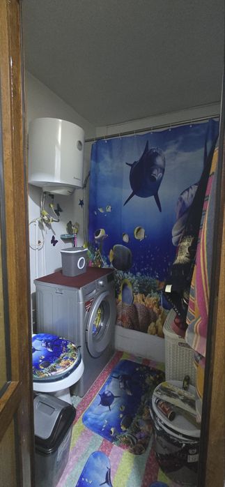 Хукандийда 2 хонали 4-этаж квартира сотилади.нархи 24800