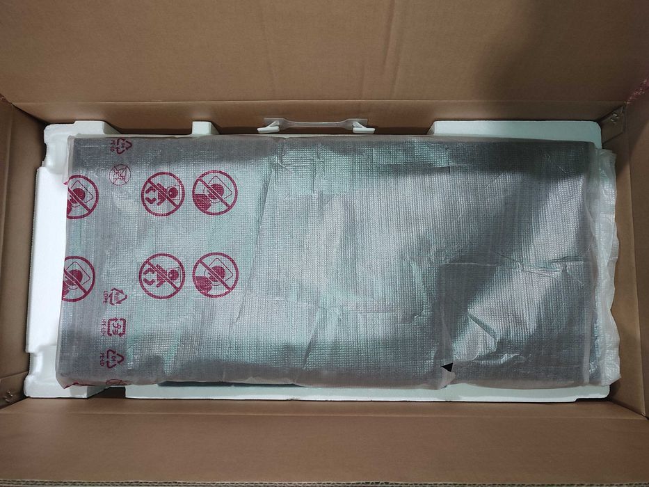 Монитор LG UltraWide