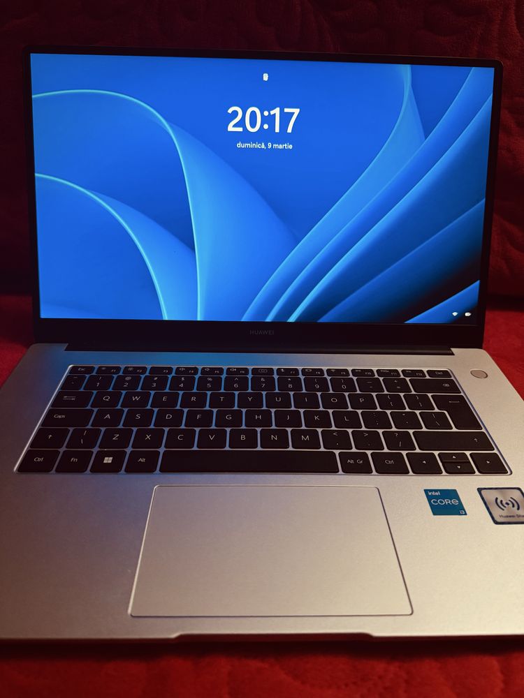 Vând Laptop Huawei MateBook D 15, Intel i3, 8GB RAM, Windows 11
