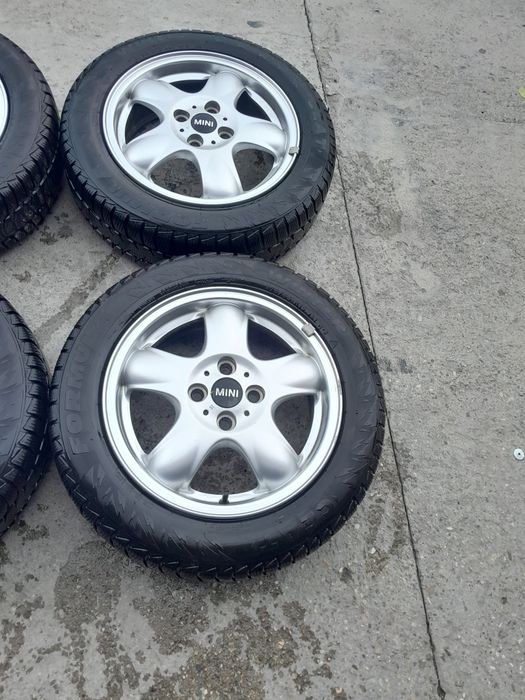 Джанти с зимни гуми 4х100 15 мини купър mini