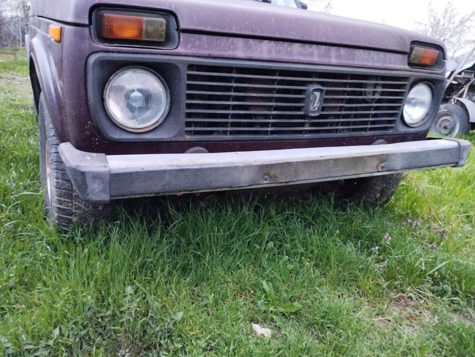 Лада Нива на части