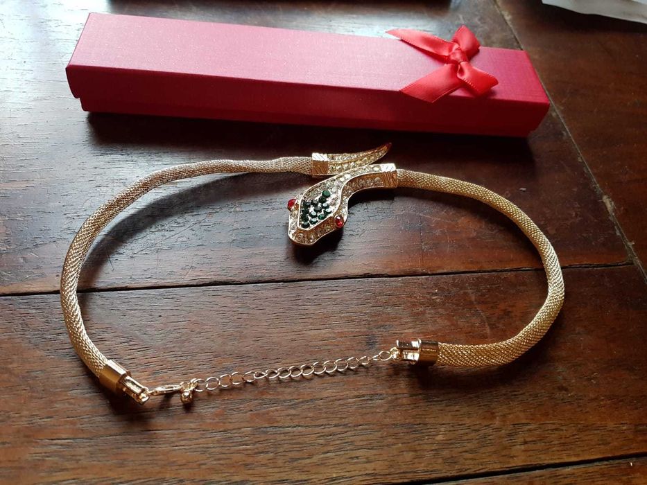 Colier elegant pentru femei placat cu AUR 18k cu pietre model sarpe