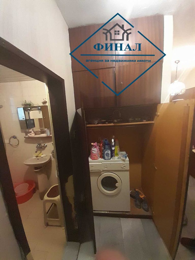 Продава се Двустаен апартамент в Шумен, Пазара - 70 кв.м за 1130 €/кв.м - Снимка #4