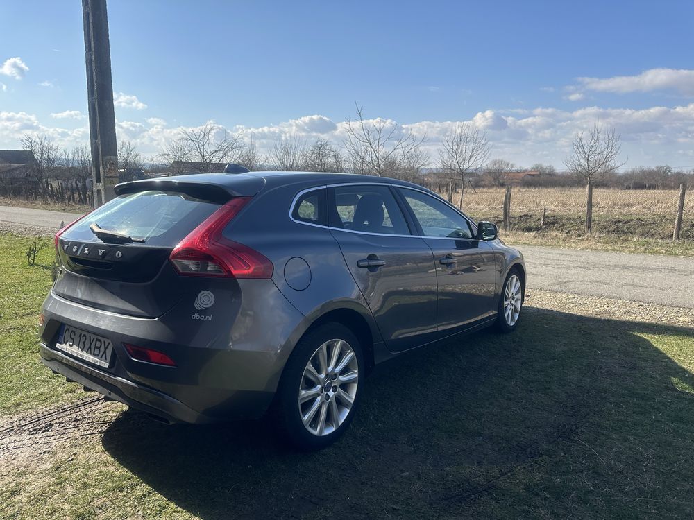 Vand volvo v40.