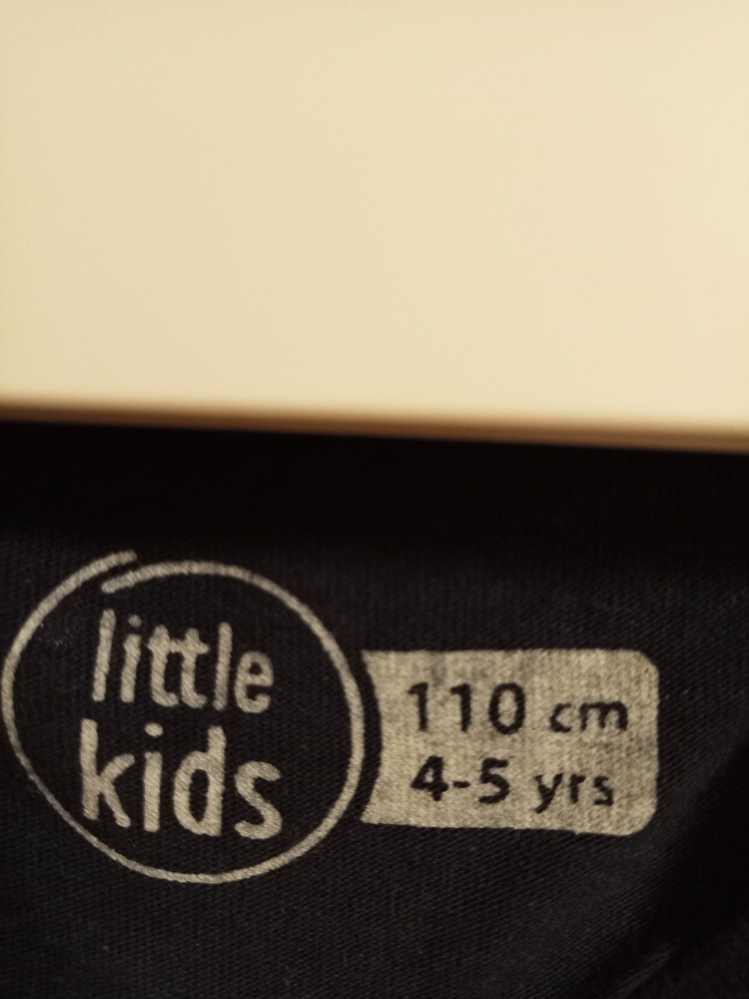 Bluza pt. fete- Little Kids-4-5 ani(110cm)Noua și nefolosita