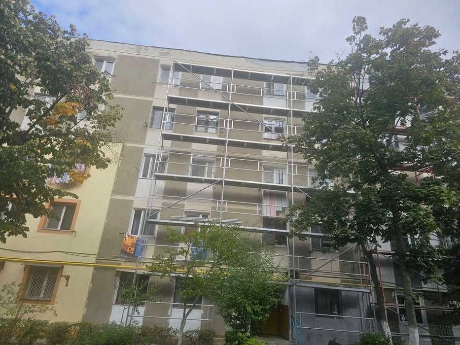Schela aluminiu de inchiriat