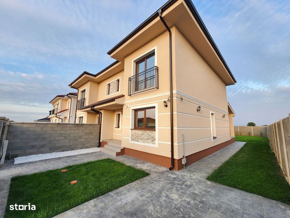 Proprietar vând duplex la 200 metri de asfalt!