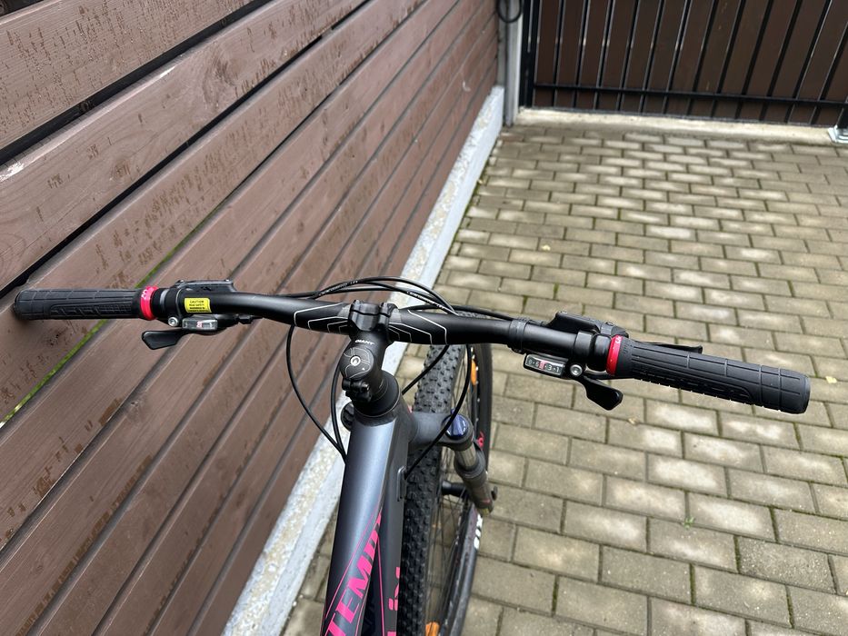 Bicicleta GIANT model 2021